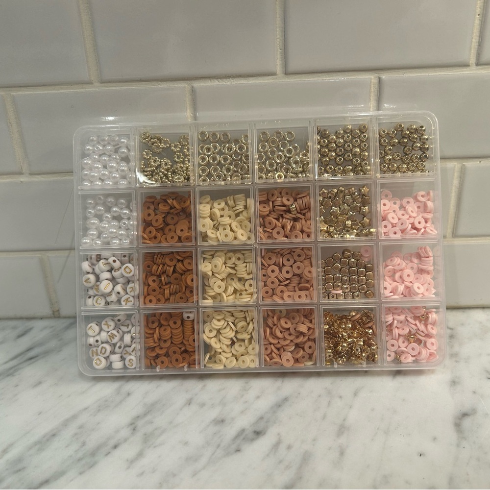 Amazon Pink and Gold Jewelry Organizer